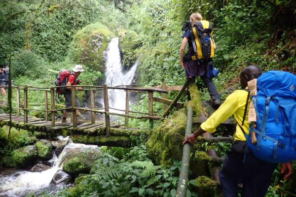 Drei-Tages-Wanderung zu den Samalira-Wasserfällen