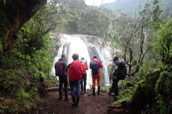 Vier-Tage-Wanderung um den Wasserfallkreis